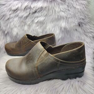 Dansko Slip On Clogs Brown Nubuck Shoes Womens Size 10.5-11 EUR 41 Nurse Health